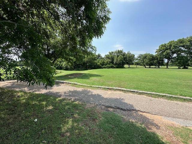 1633 Rockview Drive, Granbury, TX 76049