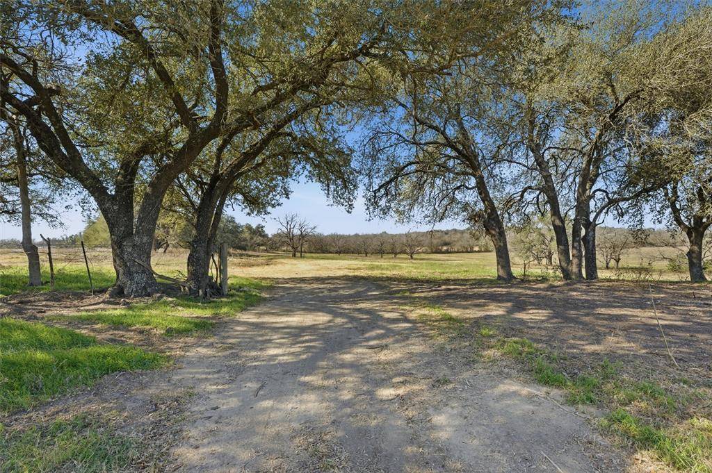 2375 FM 935, Chilton, TX 76632
