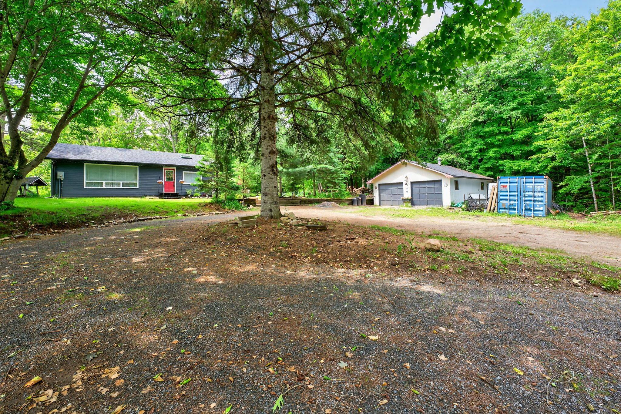 17377 35 HWY, Algonquin Highlands, ON K0M 1S0