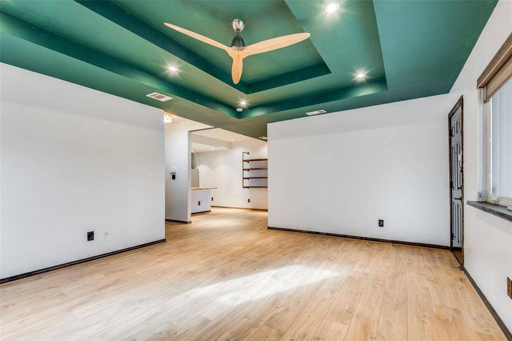 2749 Buna Drive, Dallas, TX 75211