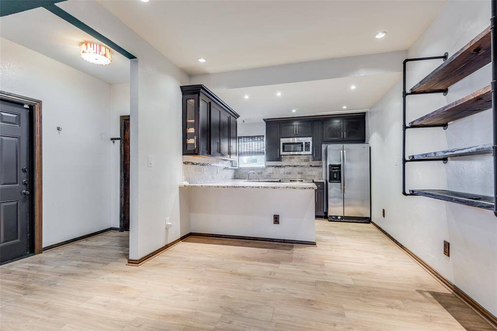 2749 Buna Drive, Dallas, TX 75211