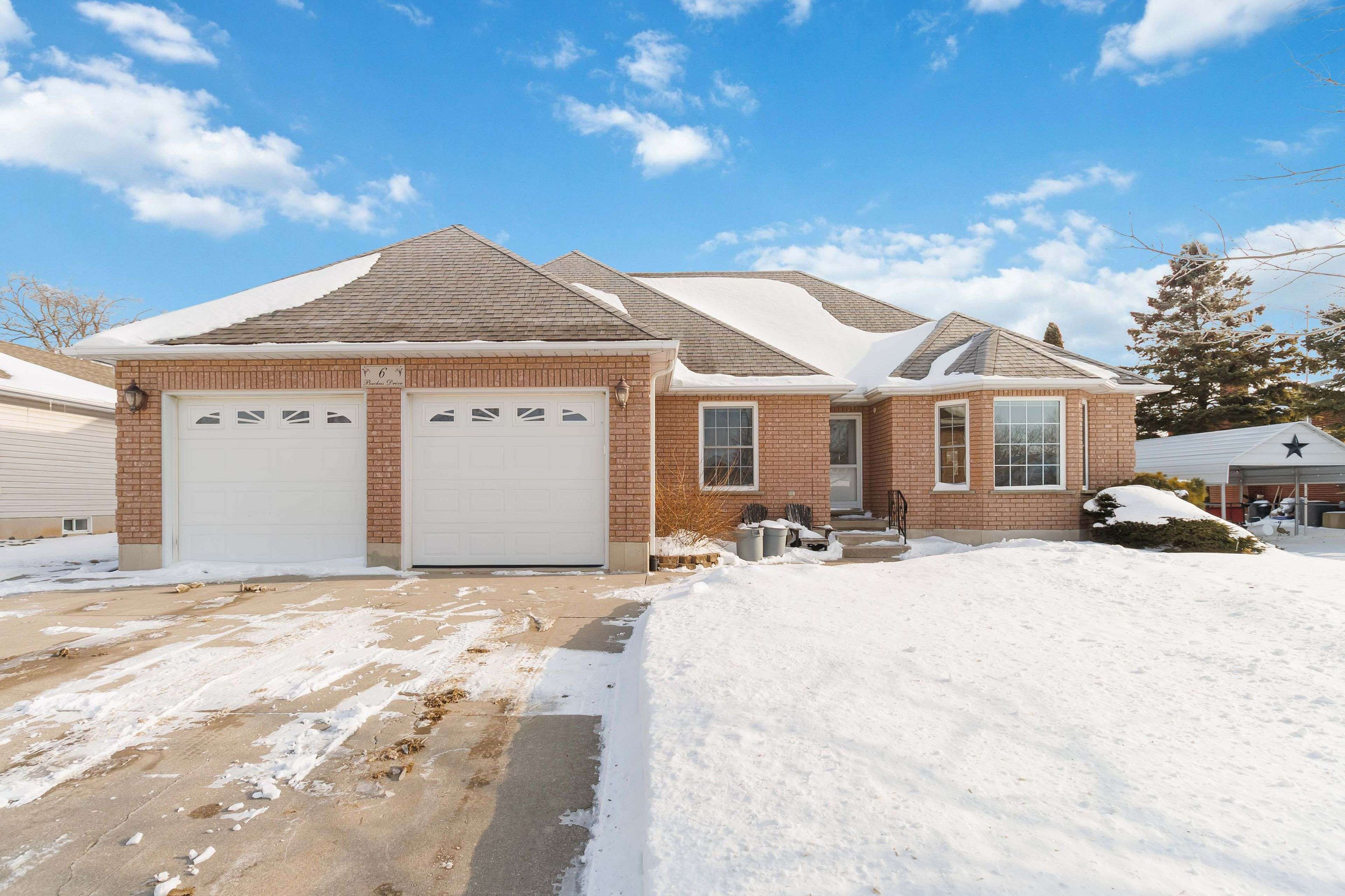 6 Backus DR, Norfolk, ON N0E 1M0