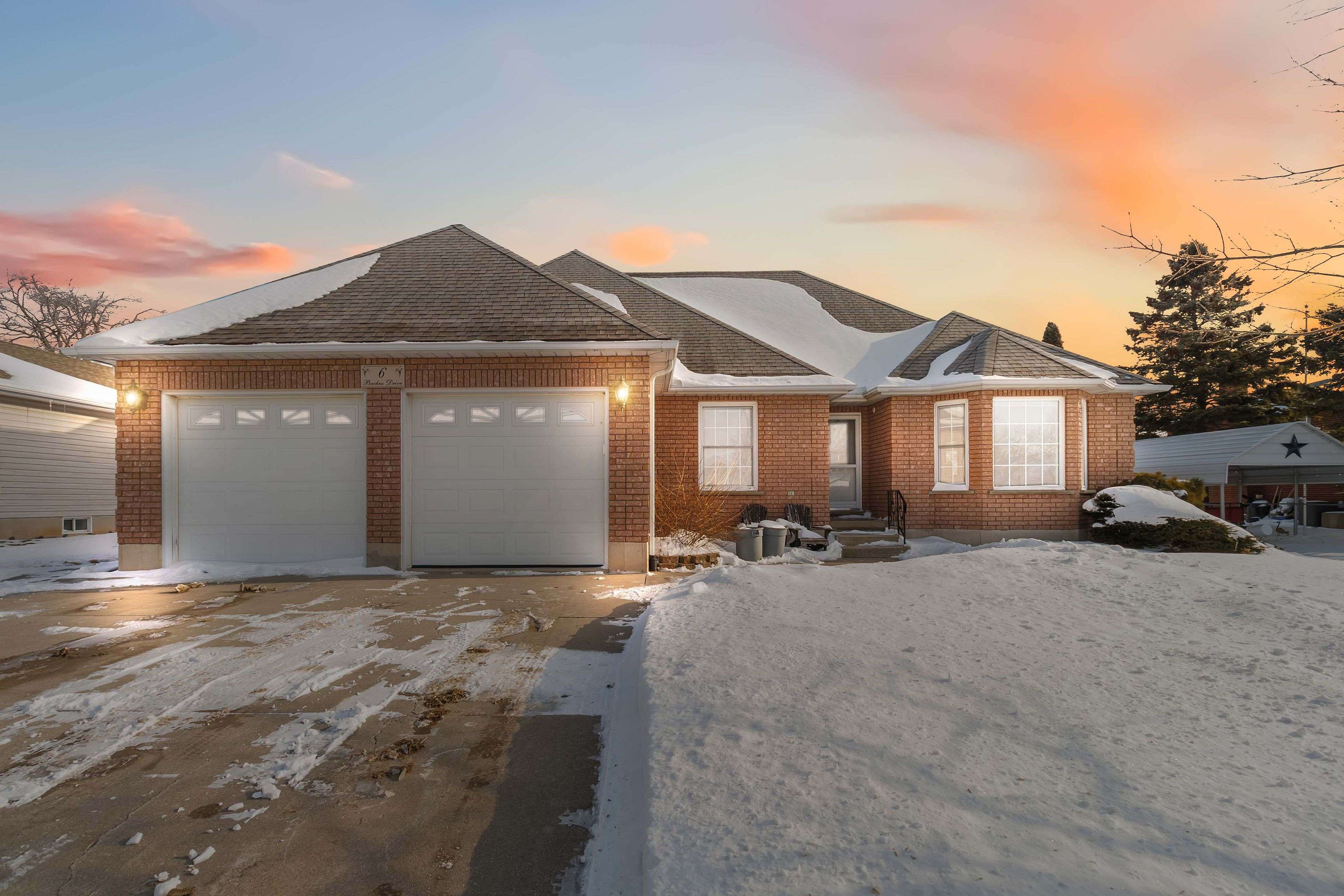 6 Backus DR, Norfolk, ON N0E 1M0