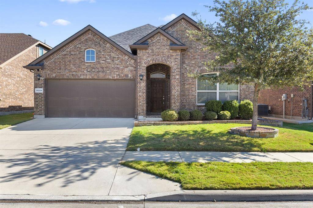 11324 Gold Canyon Drive, Fort Worth, TX 76052