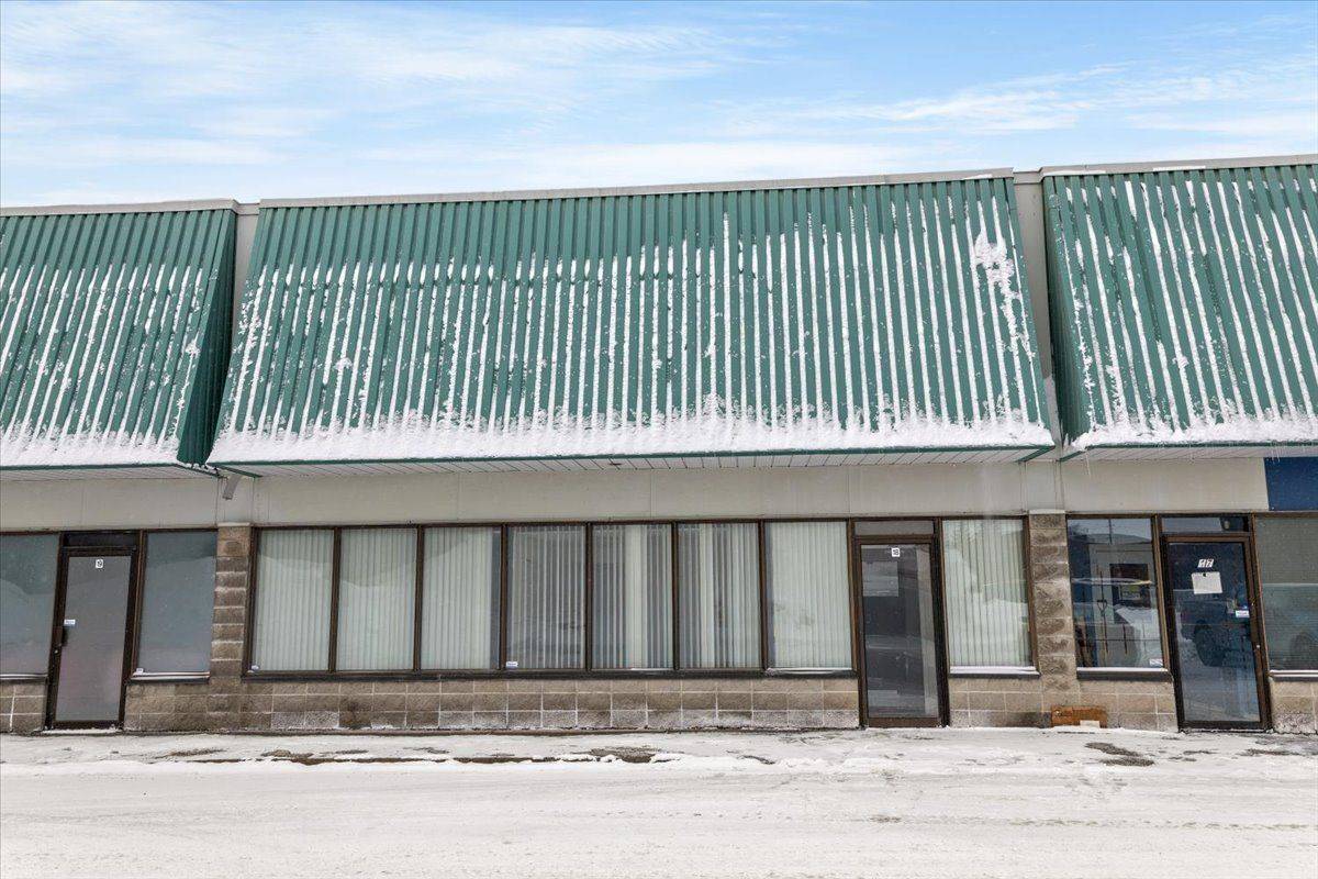 77 AURIGA DR #18, Country Place - Pineglen - Crestview And Area, ON K2E 7Z7