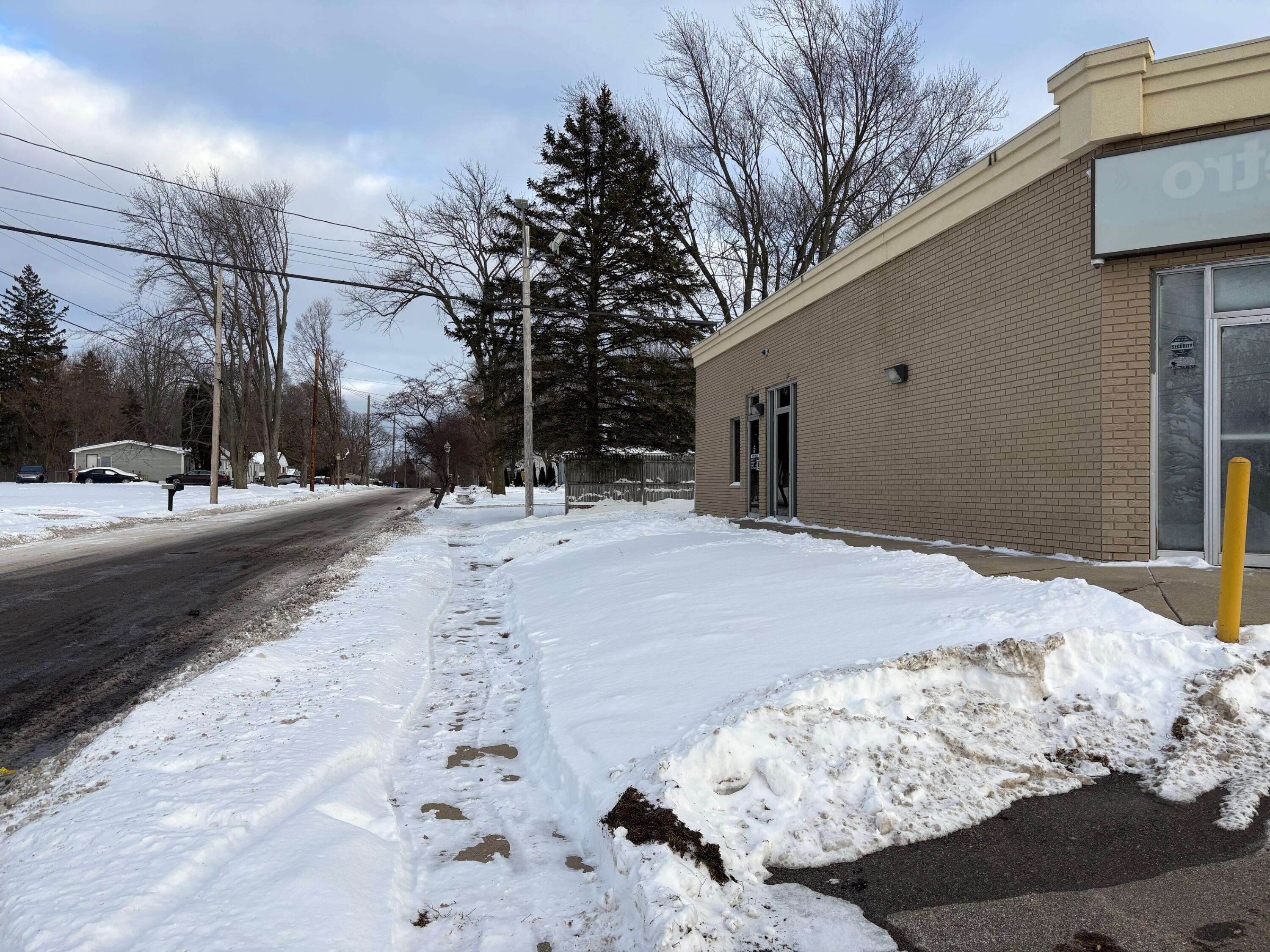 4405 S Martin Luther King Jr BLVD #B, Lansing City, MI 48910