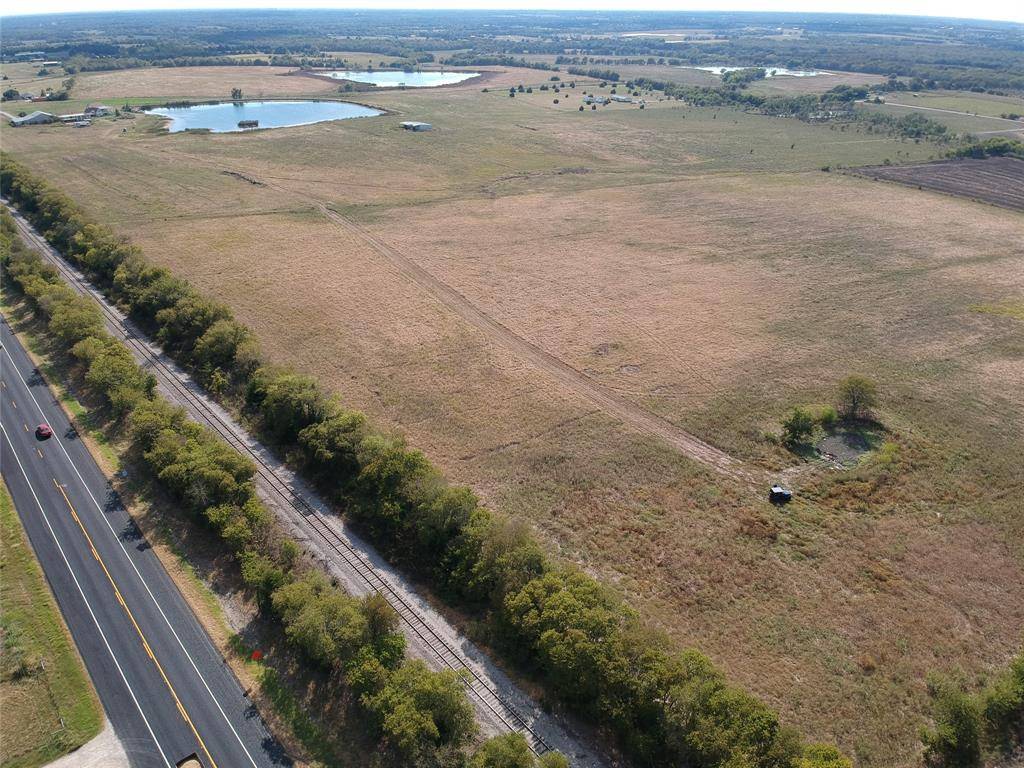 5646 N US HIGHWAY 69 #56 Ac, Celeste, TX 75423