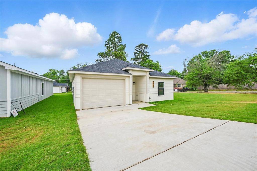 2738 W Washington Street, Denison, TX 75020