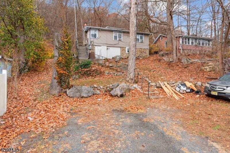 4 Bank St, Byram Twp., NJ 07874