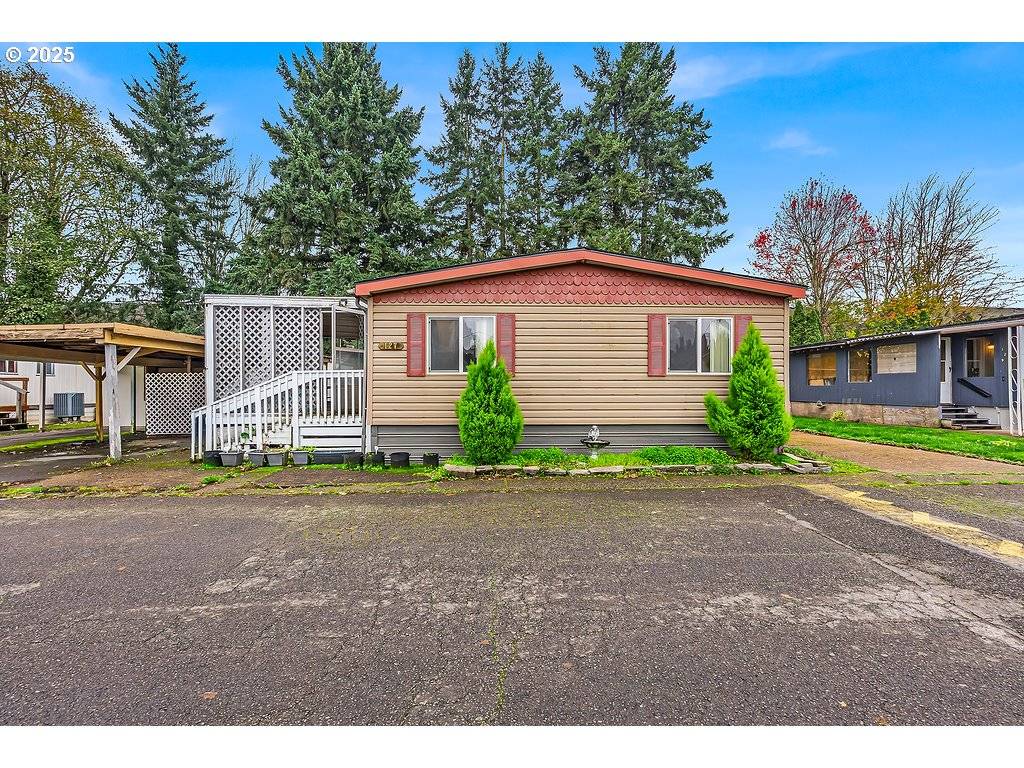 4882 NE LANCASTER DR #127, Salem, OR 97305