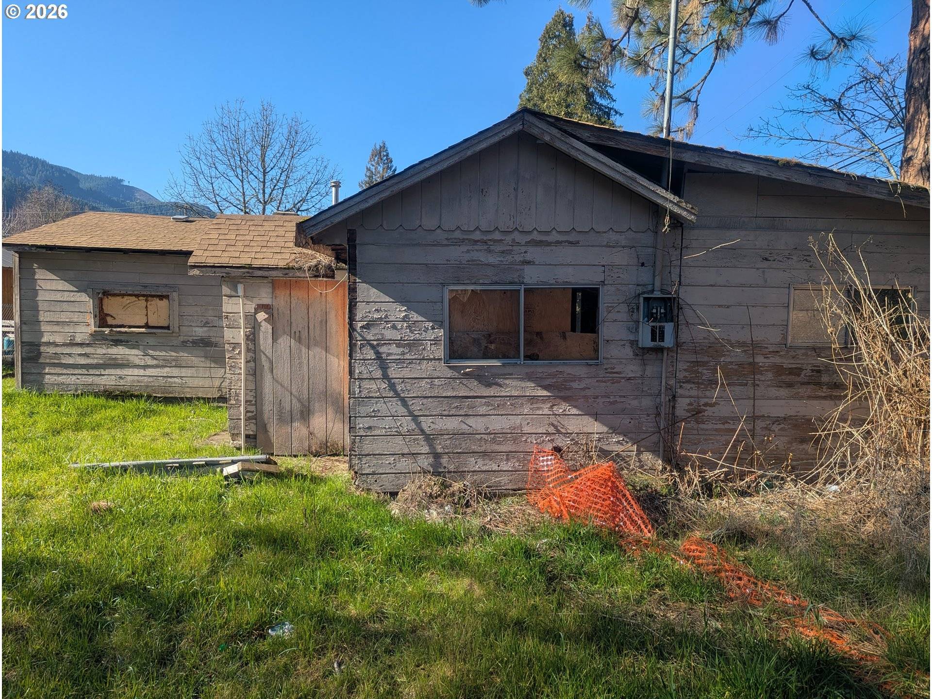301 B AVE, Canyonville, OR 97417