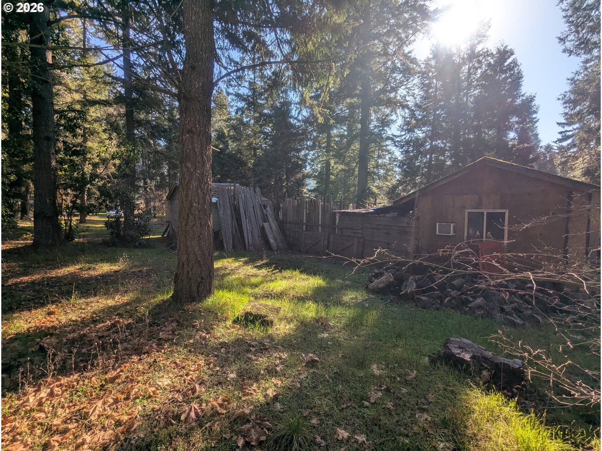 464 LOU GRAY DR, Myrtle Creek, OR 97457