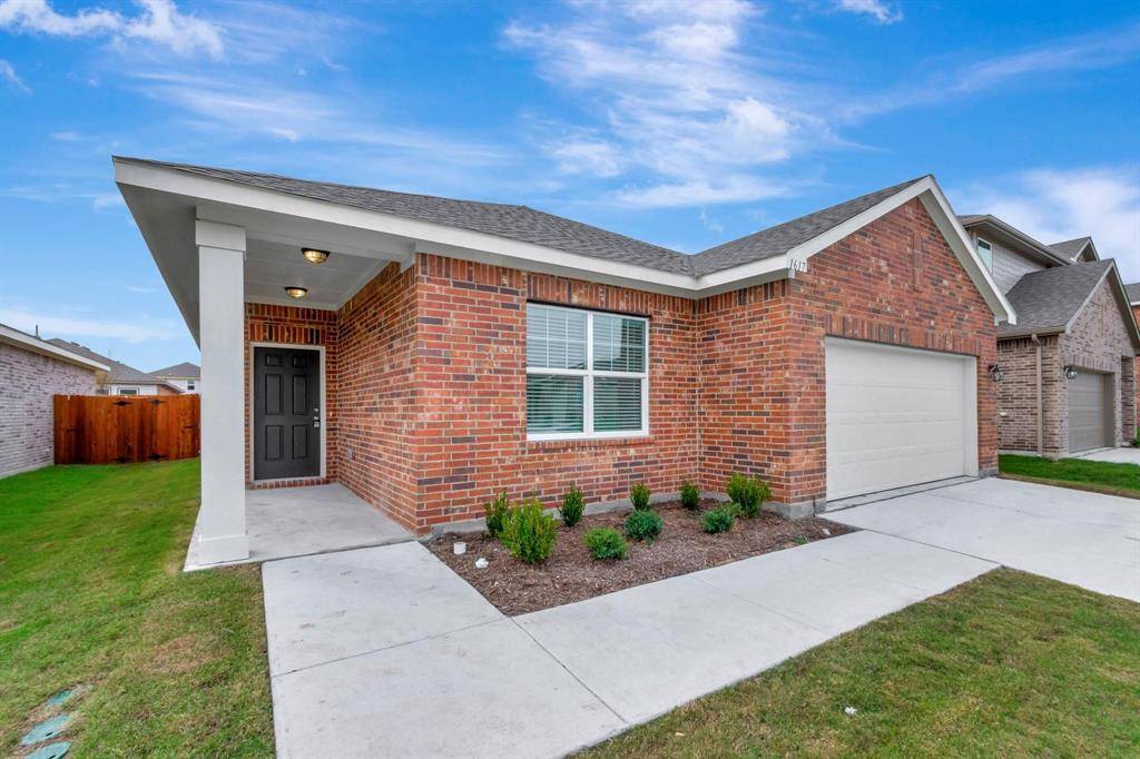 1617 Escondido Drive, Fort Worth, TX 76052