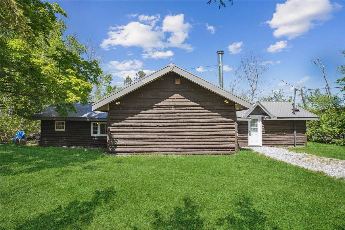 1689 Chief Joseph Snake RD, Georgina Islands, ON L0E 1R0