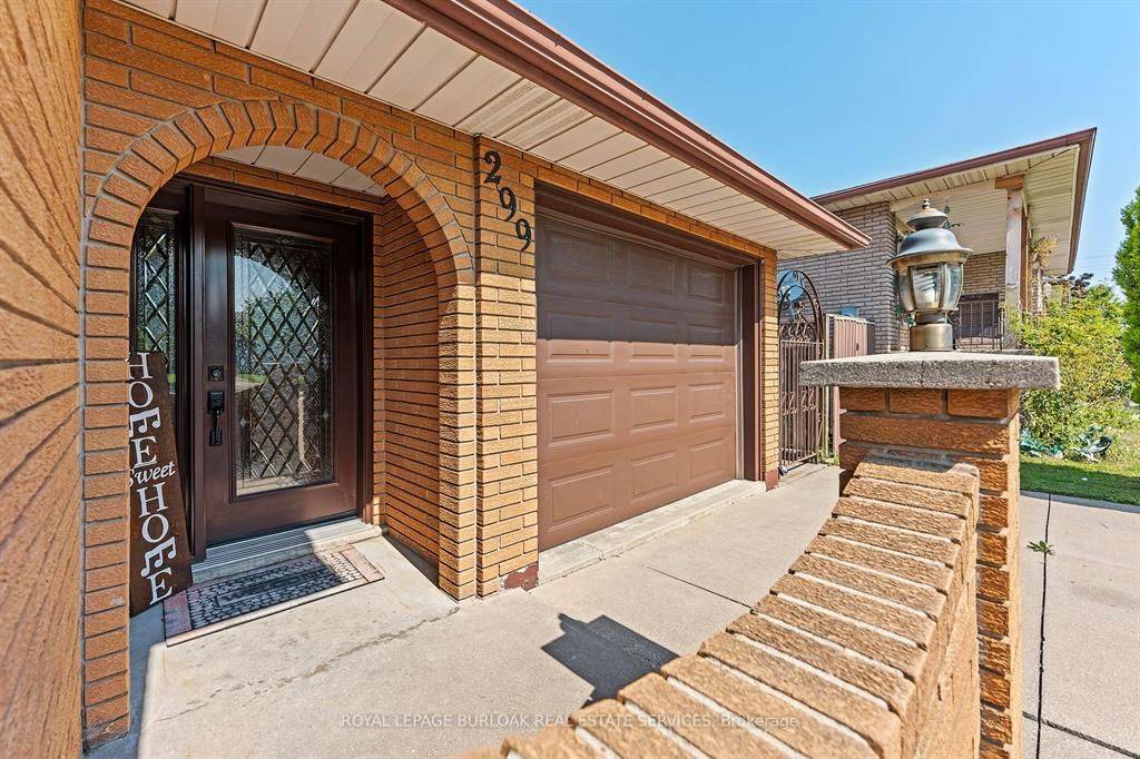 299 EASTDALE BLVD, Hamilton, ON L8E 3W9