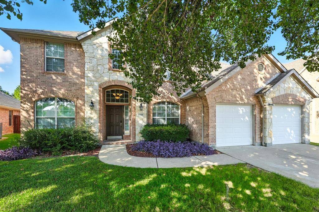 6828 Shoreway Drive, Grand Prairie, TX 75054