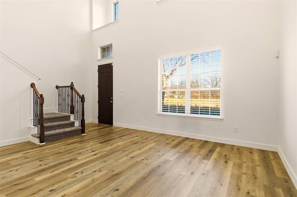 736 S Greenville Avenue, Richardson, TX 75081