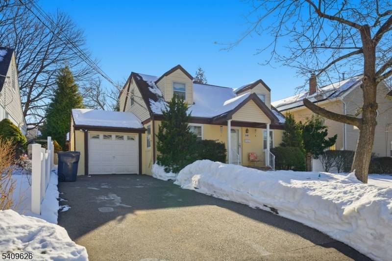 110 New York Ave, Bergenfield Boro, NJ 07621