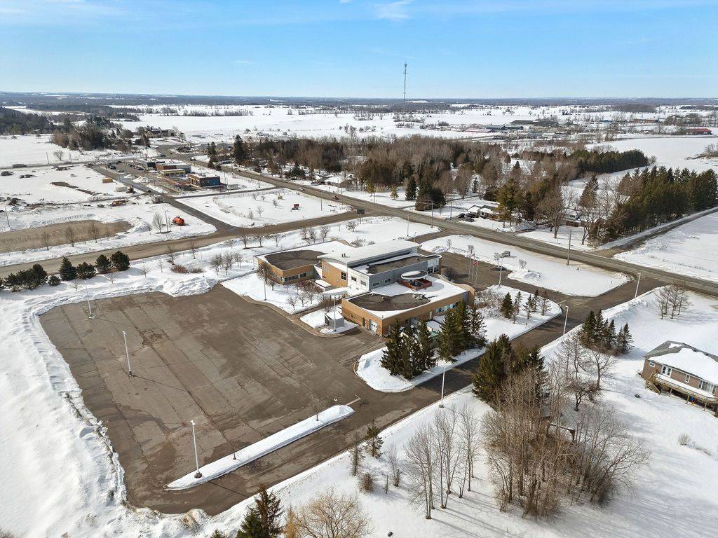336 Angeline ST S #15000 Sq Ft, Kawartha Lakes, ON K9V 0J8