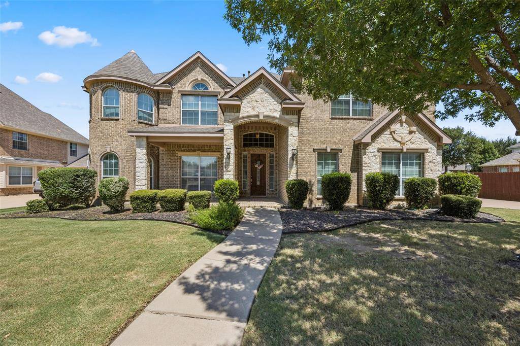 606 Montclaire Drive, Mansfield, TX 76063
