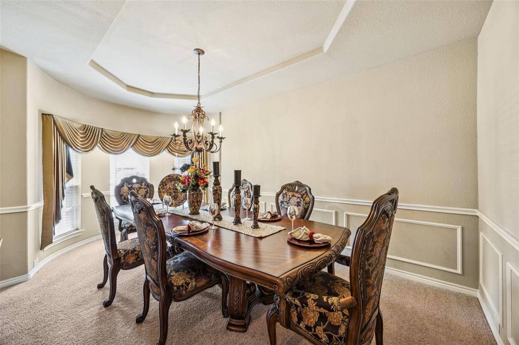 606 Montclaire Drive, Mansfield, TX 76063