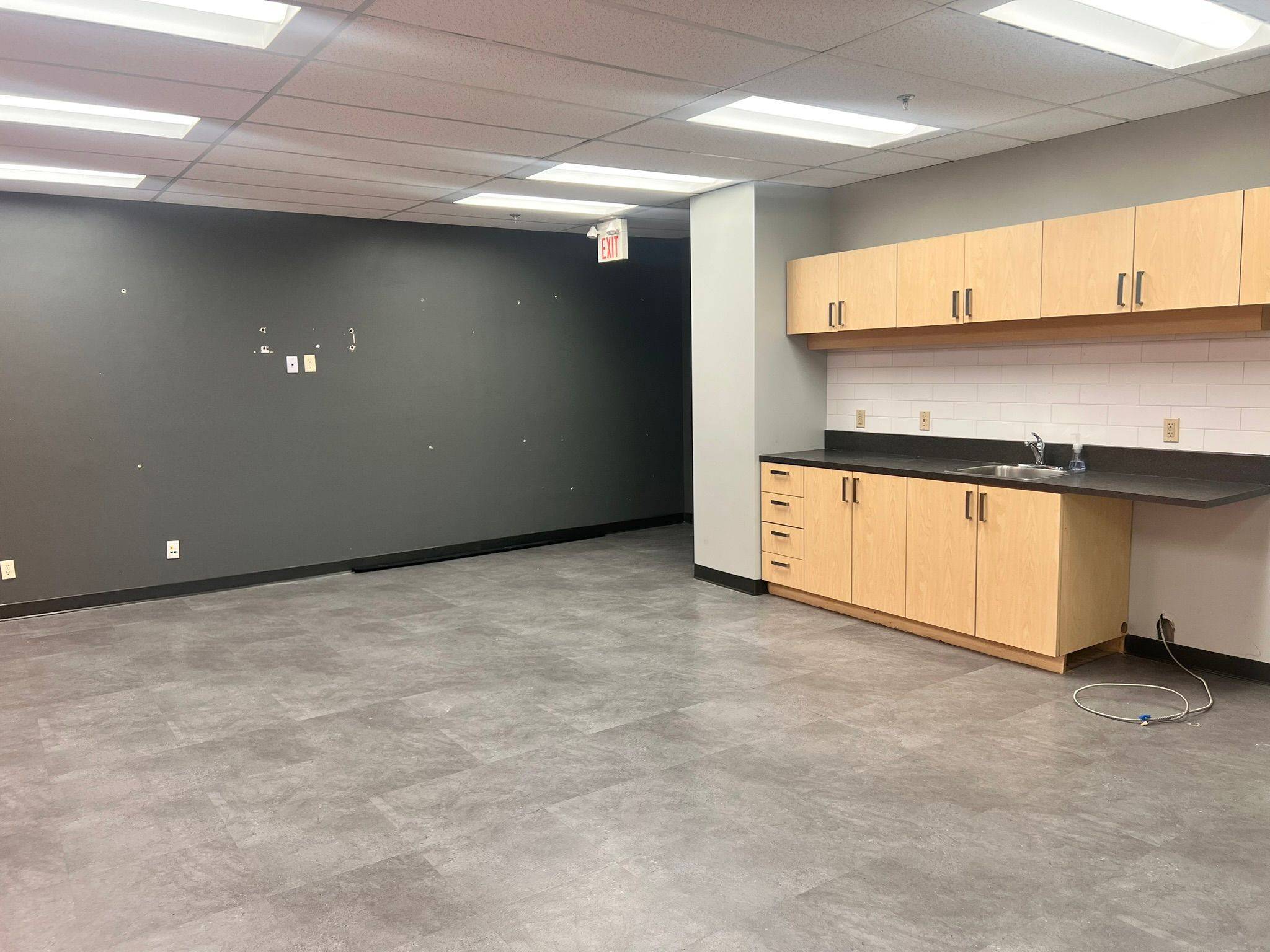 1 West Pearce ST #308, Richmond Hill, ON L4B 3K3