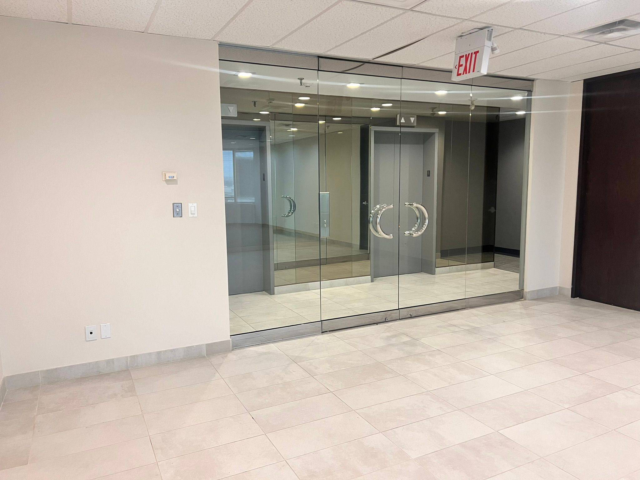 1 West Pearce ST #600, Richmond Hill, ON L4B 3K3