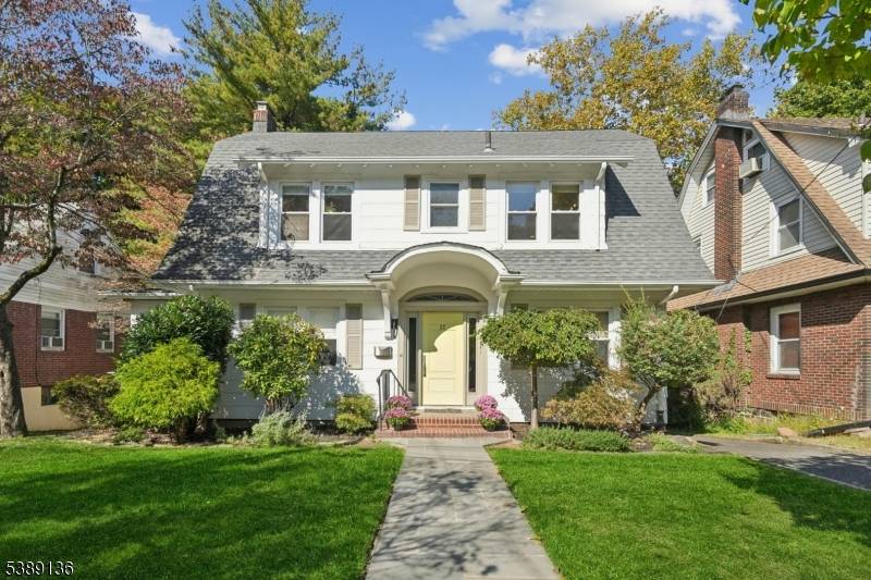 32 Linden Ter, Leonia Boro, NJ 07605