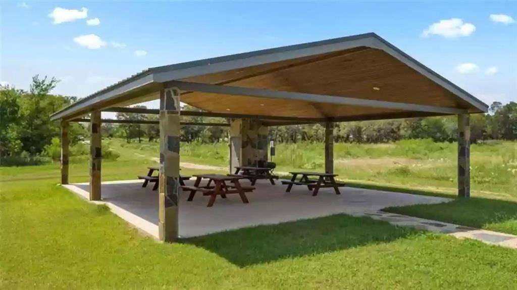 9049 W Shoreline Drive, Kemp, TX 75143