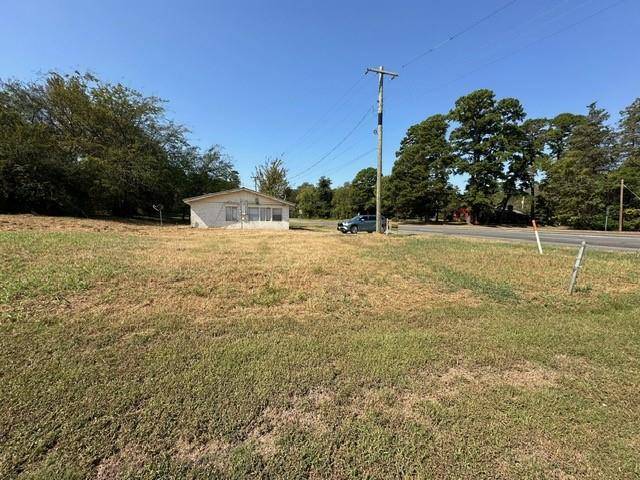 511 W W M Watson, Daingerfield, TX 75638