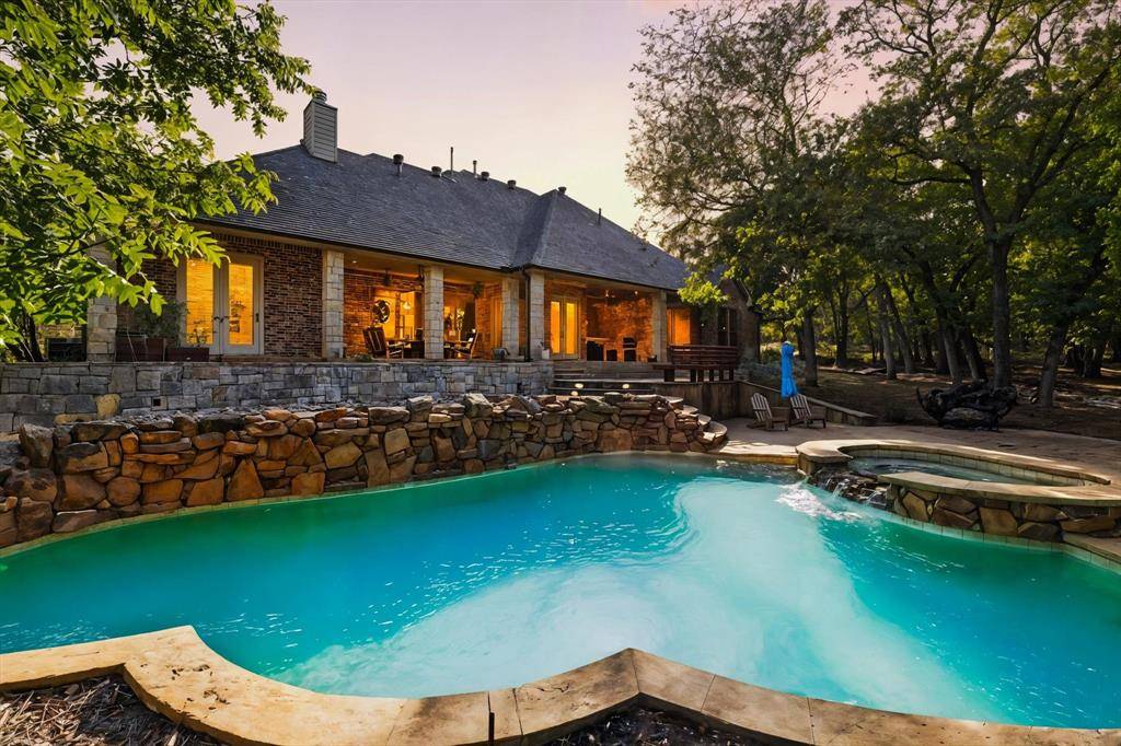 918 Boling Ranch Road, Azle, TX 76020