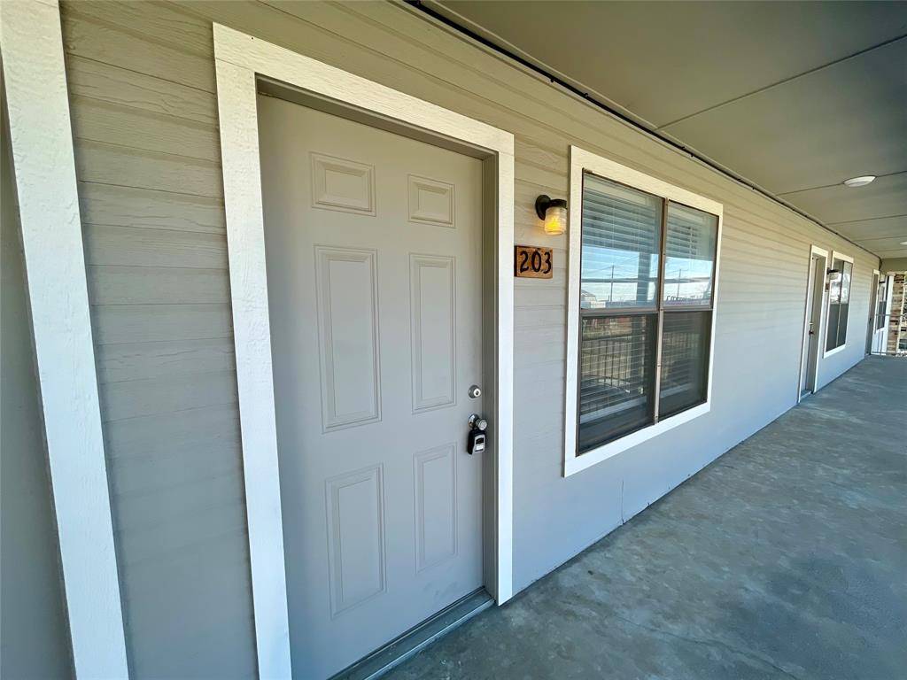2526 W Prairie Street #203, Denton, TX 76201