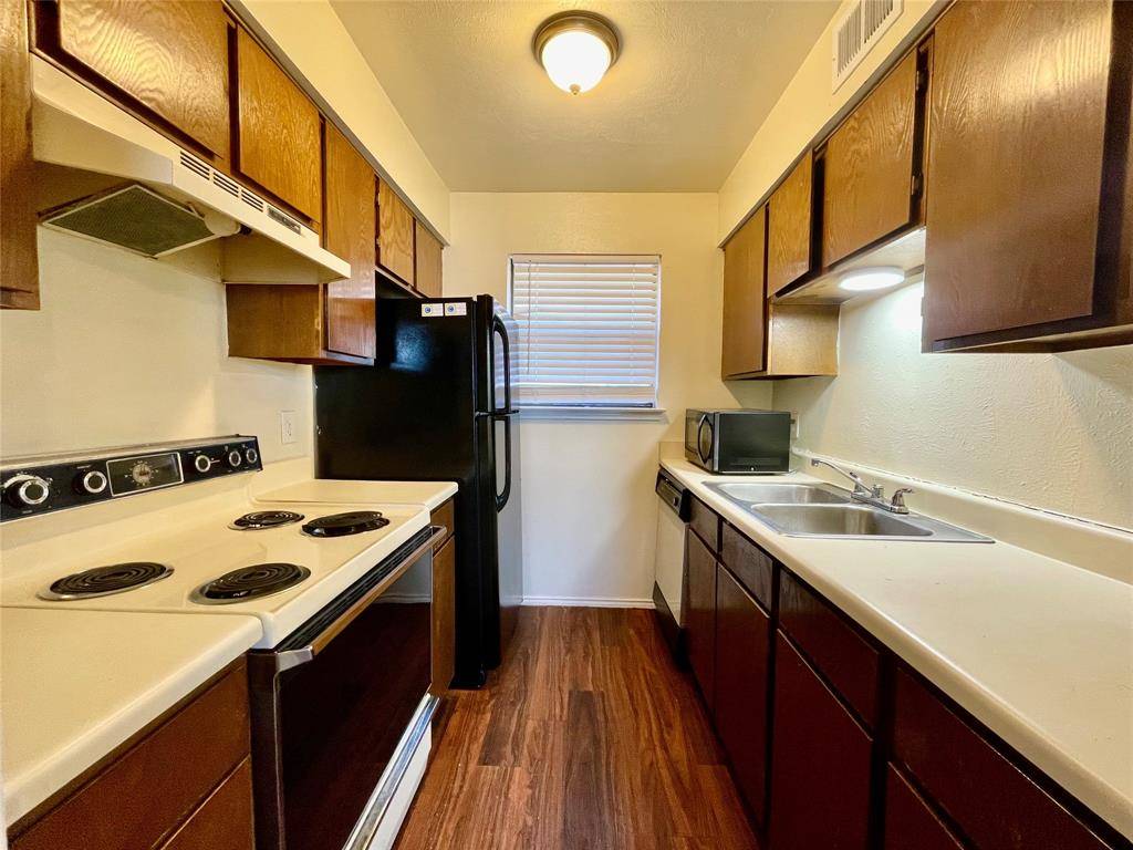 2526 W Prairie Street #203, Denton, TX 76201