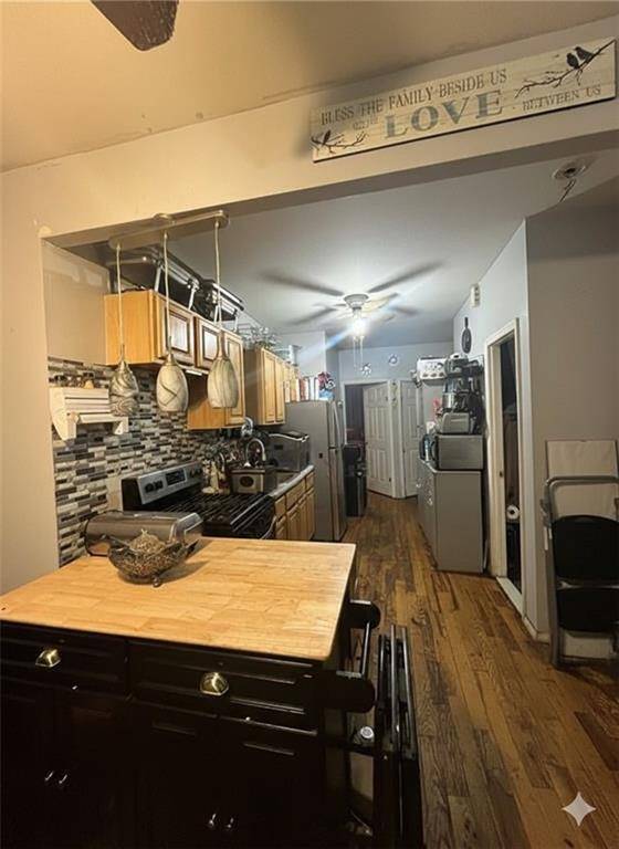 307 Berriman ST, Brooklyn, NY 11208