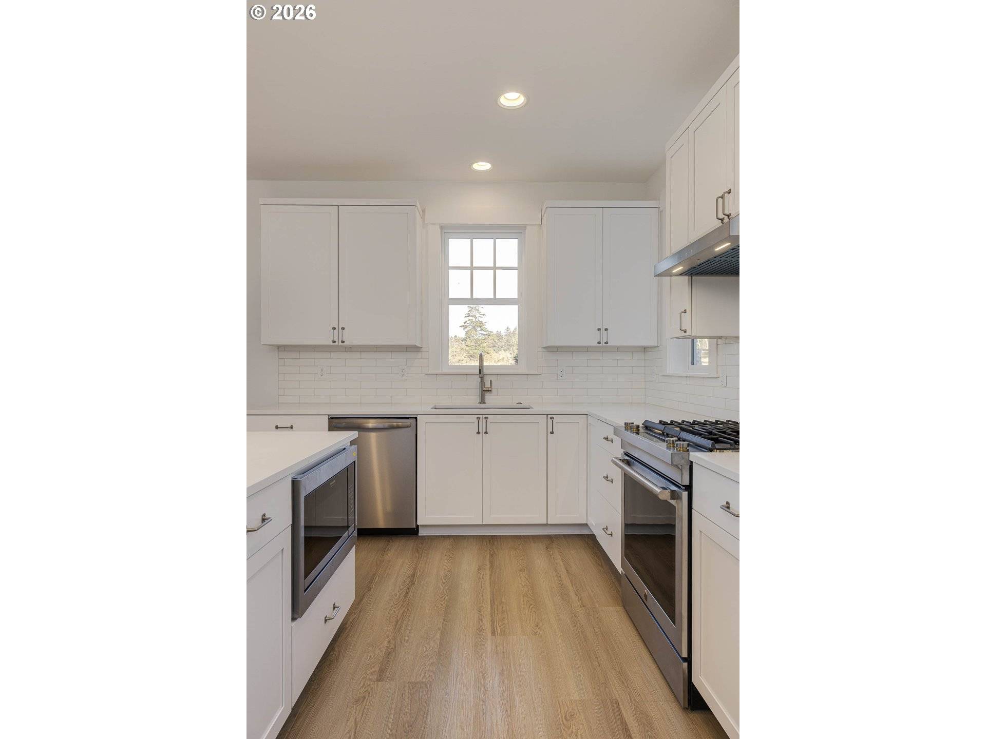 640 LILLIAN LN, Depoe Bay, OR 97341