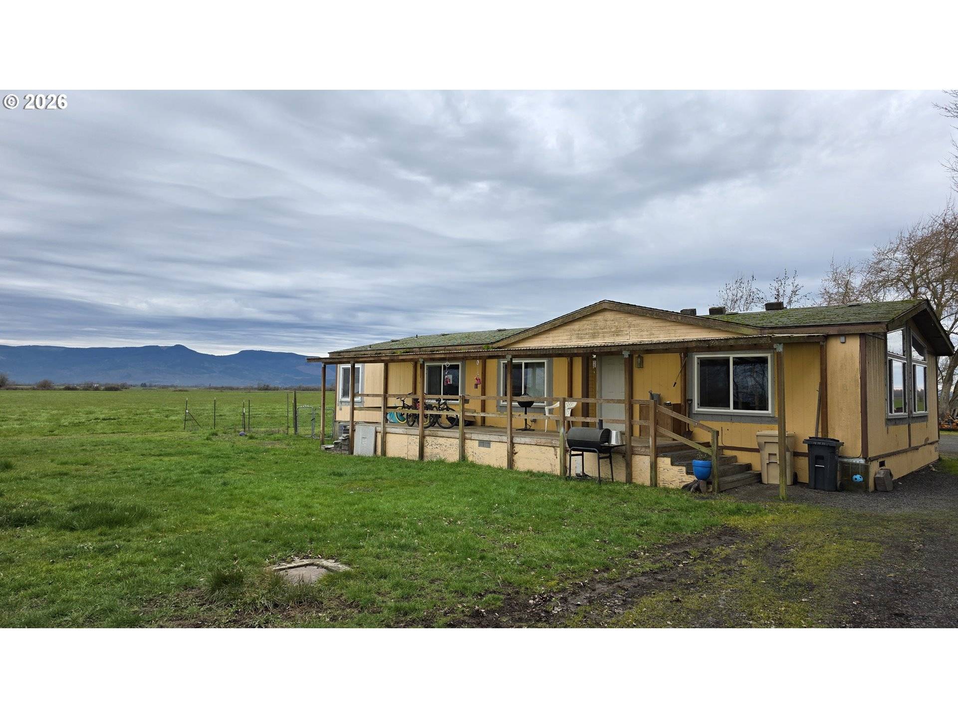 30540 PRICEBORO DR, Harrisburg, OR 97446