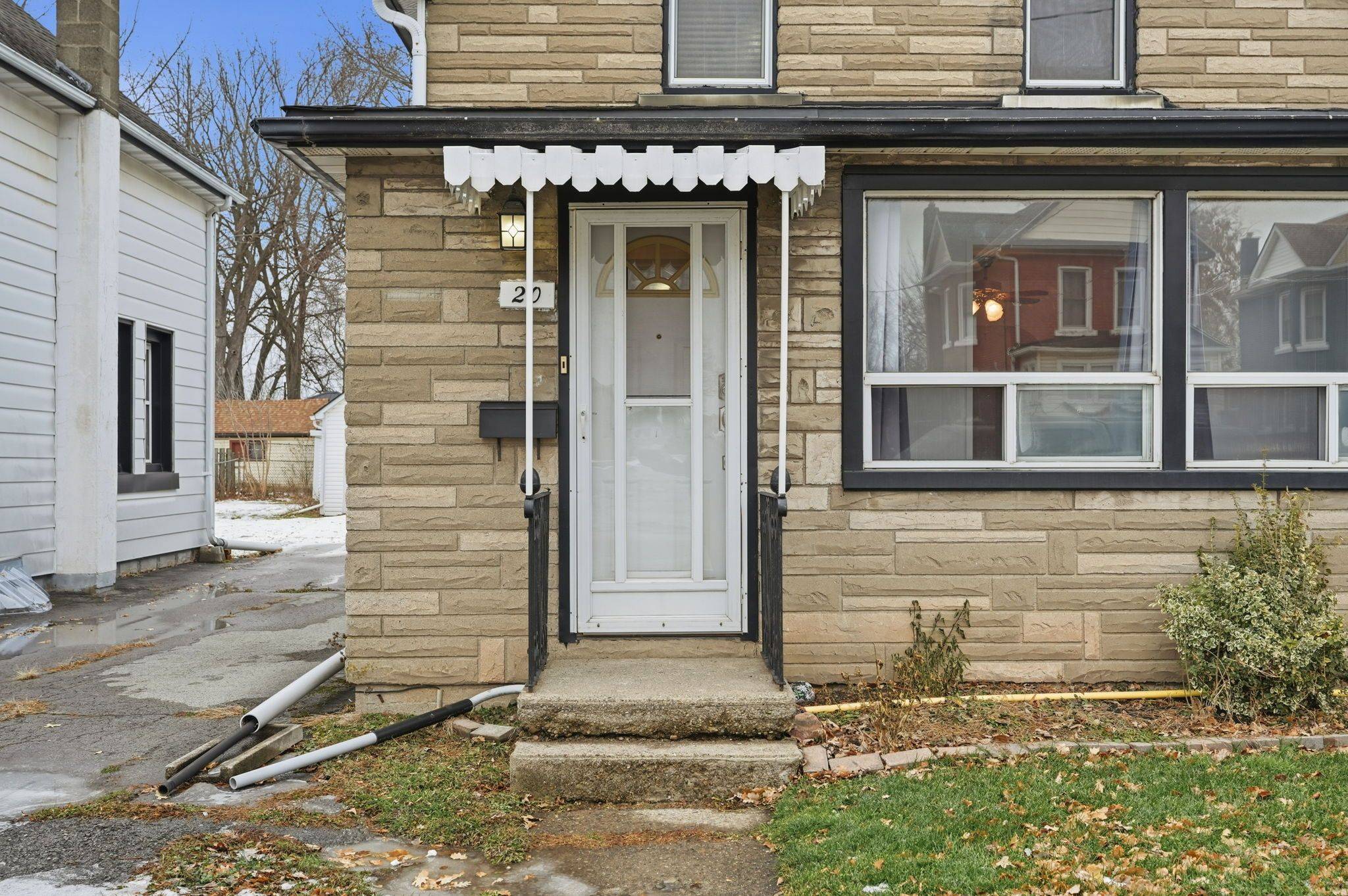 20 York ST, Welland, ON L3B 4A6