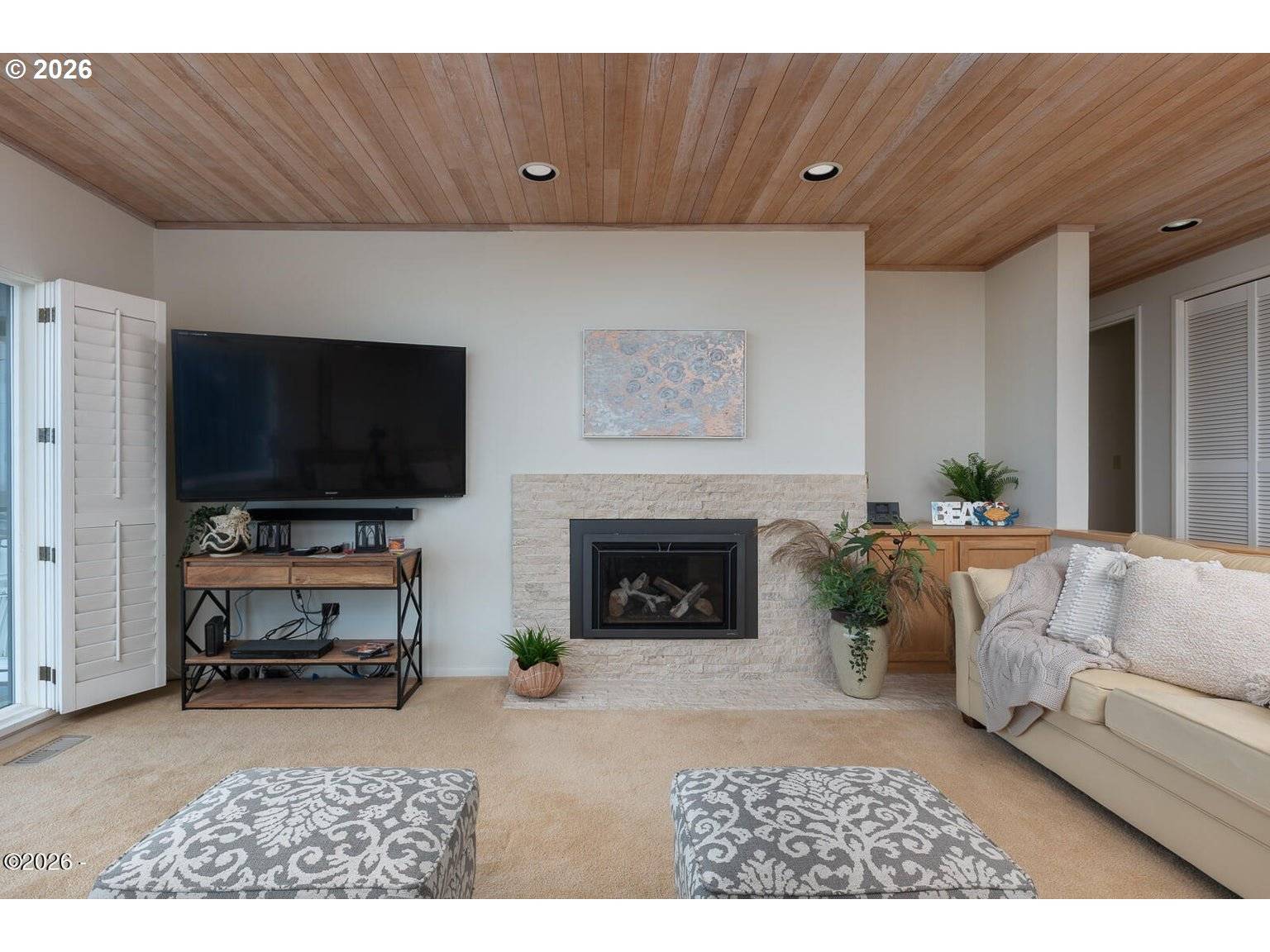 4175 N HIGHWAY 101 #E-5, Depoe Bay, OR 97341