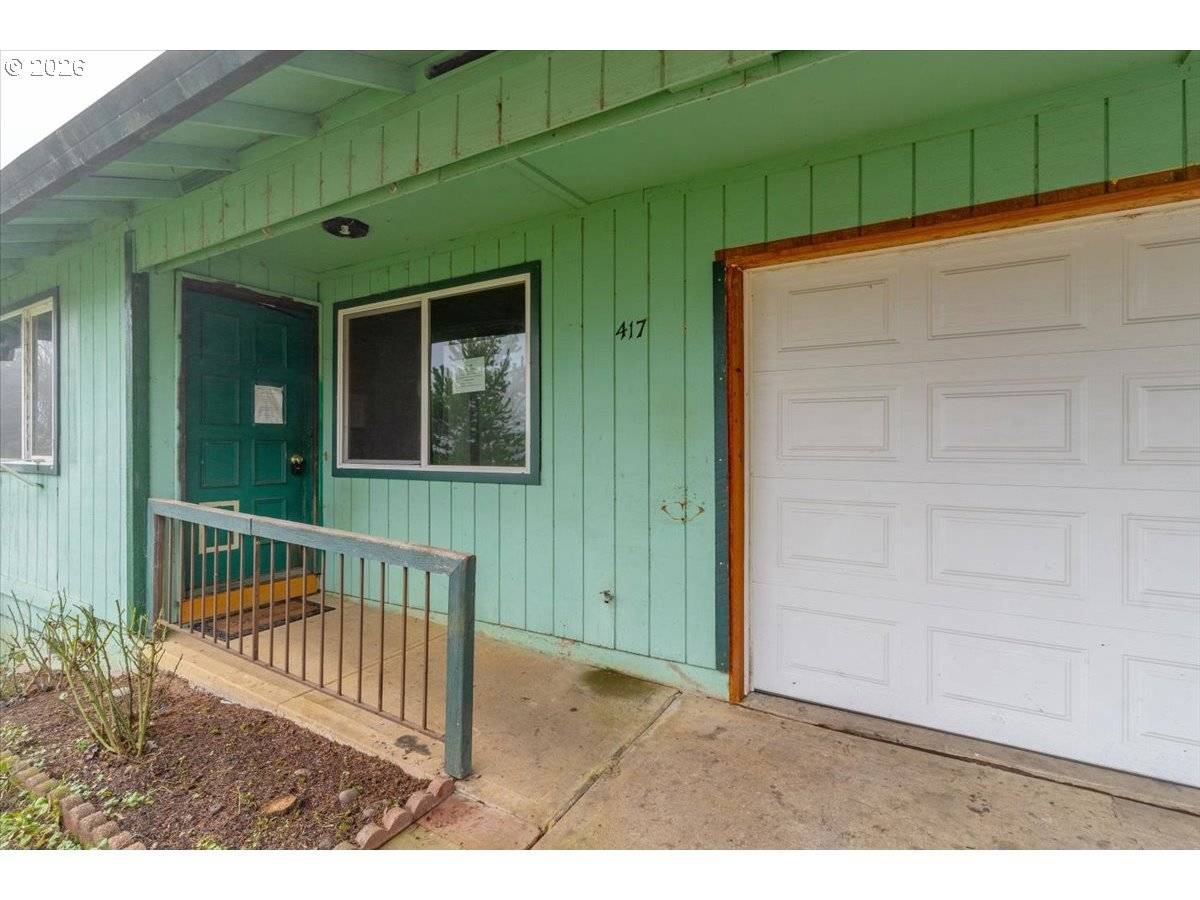 417 NE OAKEN HILLS DR, Willamina, OR 97396