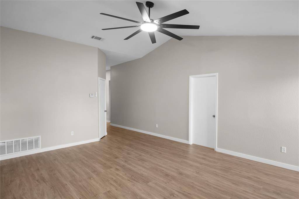 5711 Congressional Drive, Arlington, TX 76018