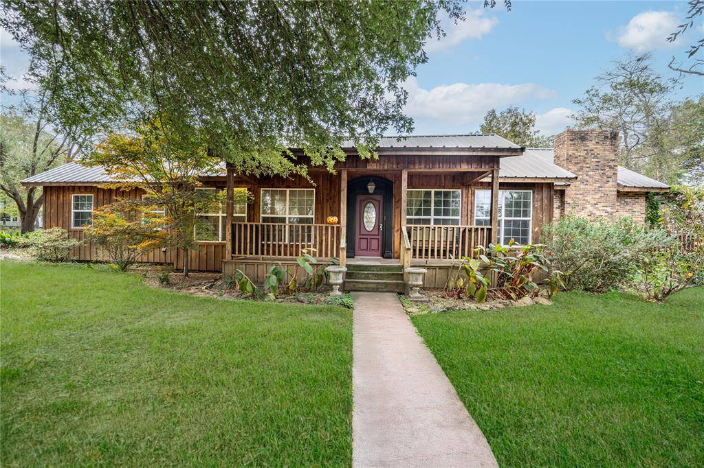 301 Thompson Street, Kilgore, TX 75662
