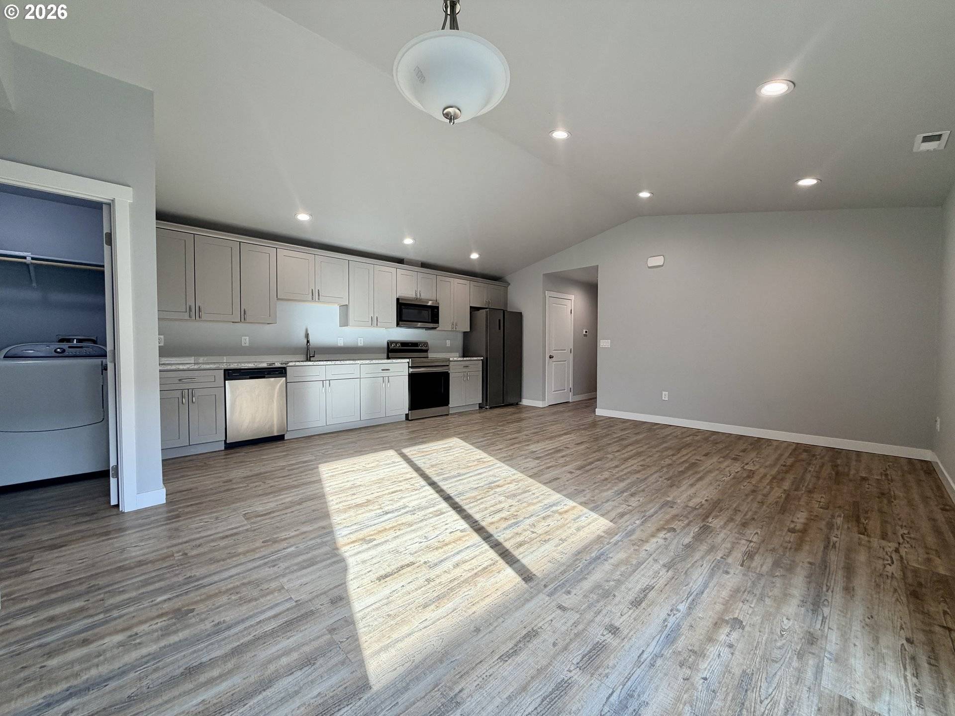 140 SE EIGHTH CT, Irrigon, OR 97844