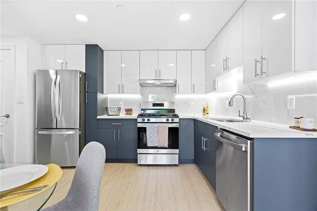 42-80 Main ST #5E, Flushing, NY 11355