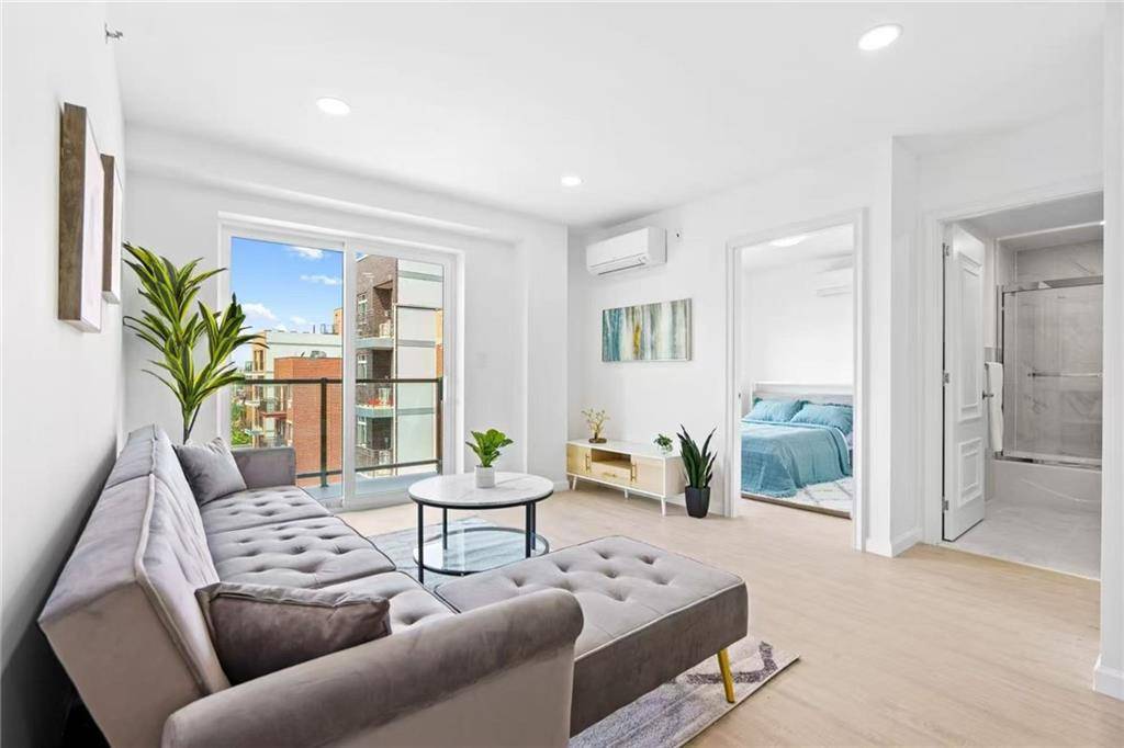 42-80 Main ST #5E, Flushing, NY 11355
