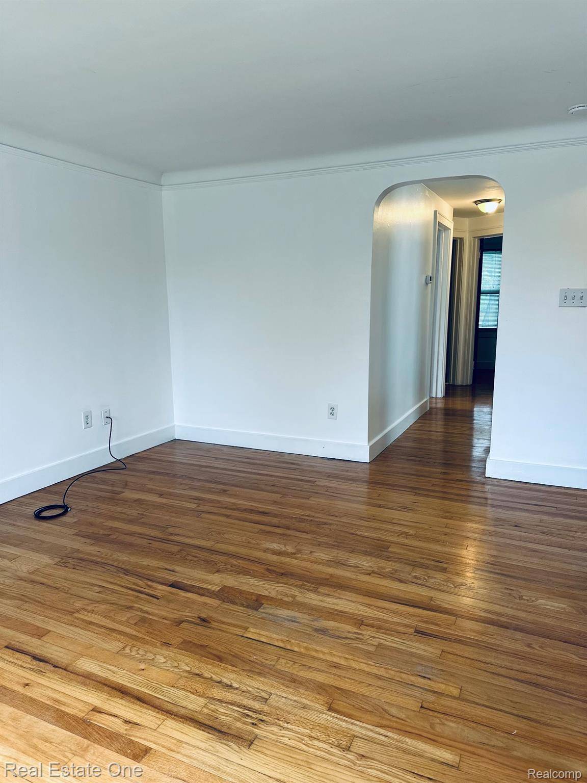 122 W Houstonia AVE, Royal Oak, MI 48073