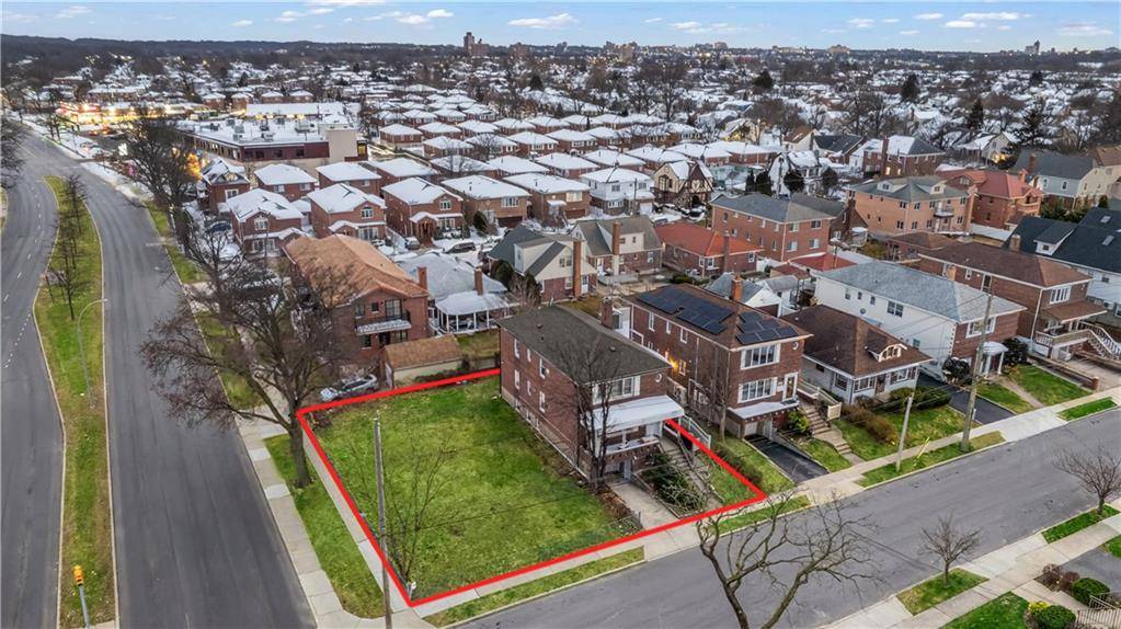 196-64 45th AVE, Flushing, NY 11358