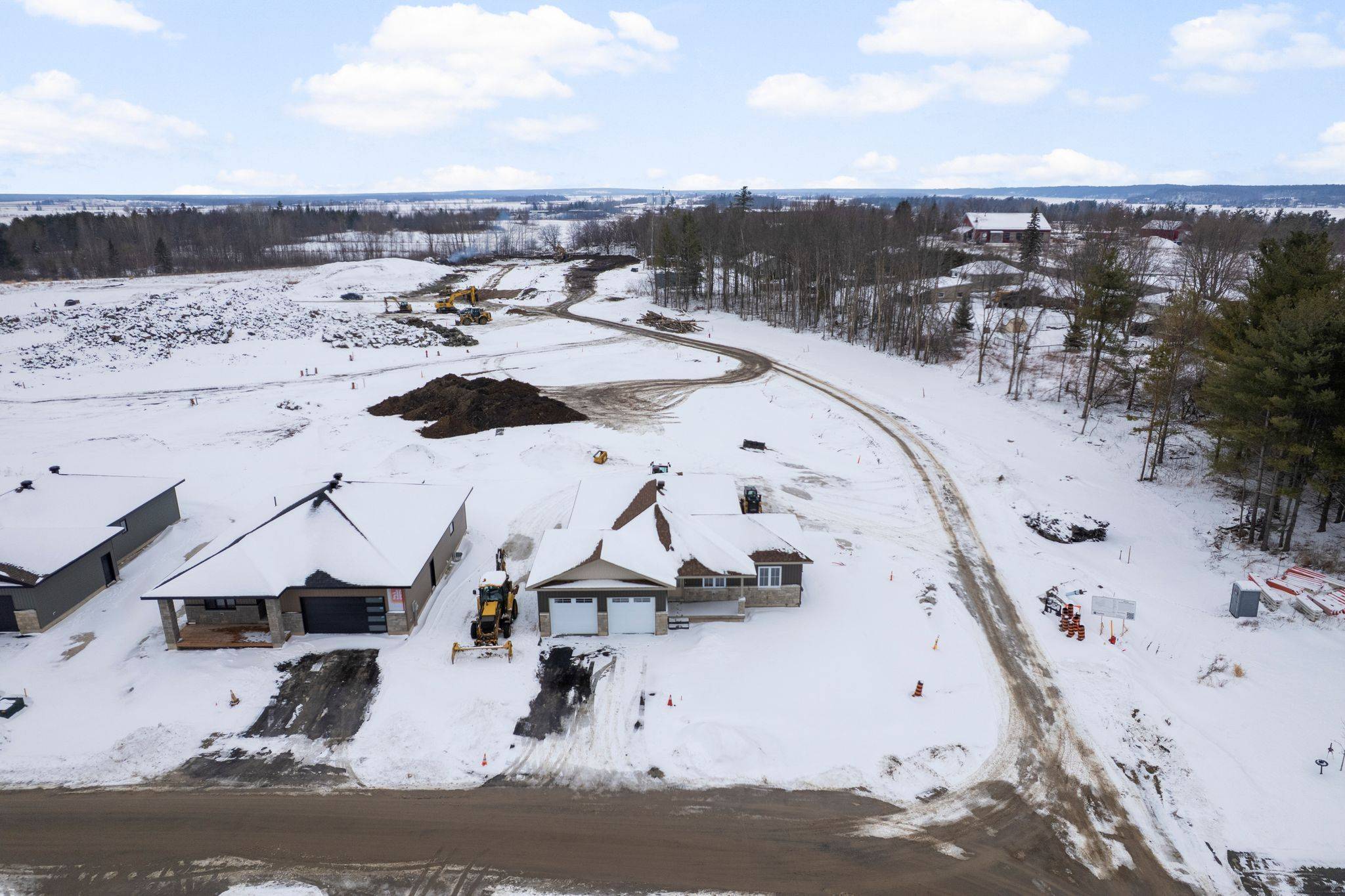 30 Bamagillia ST, Whitewater Region, ON K0J 1K0