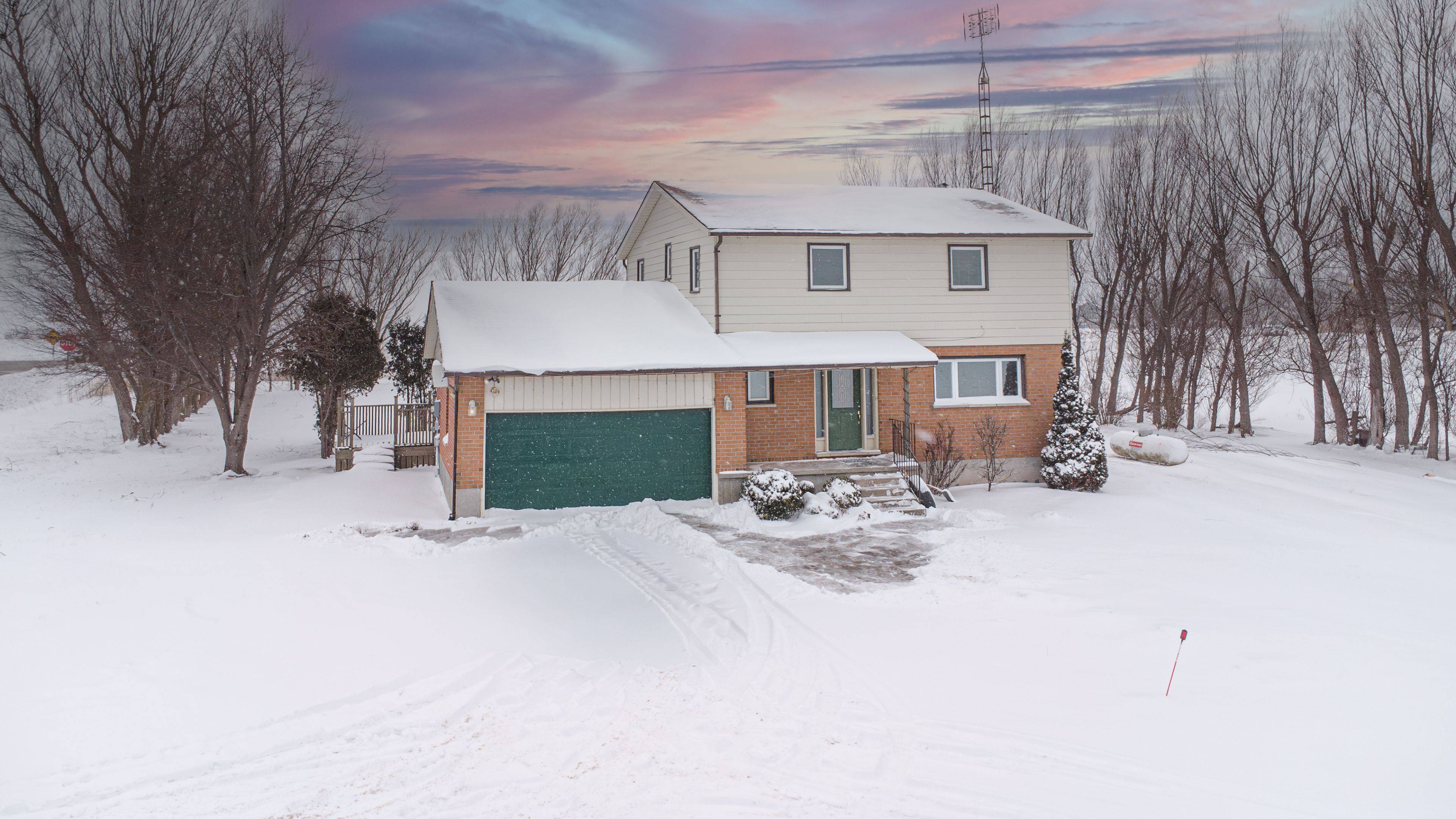 9077 Petty ST, Adelaide Metcalfe, ON N7G 3H7