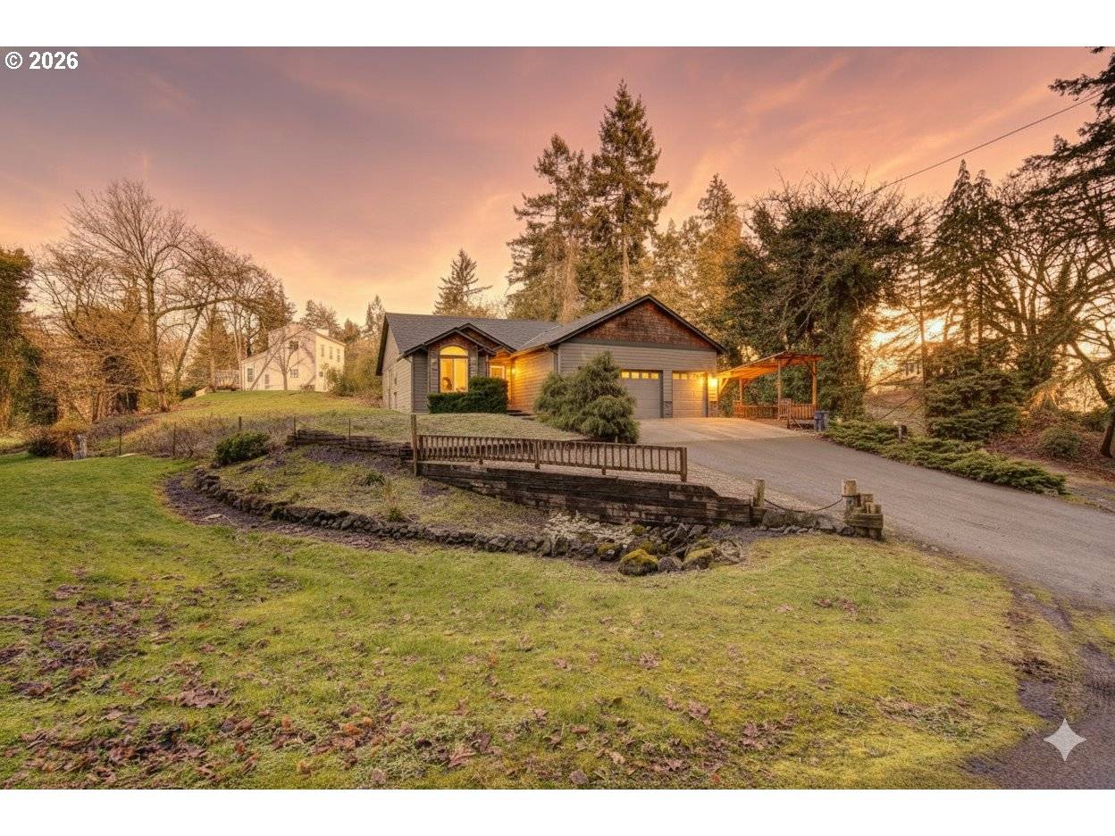 33015 School ST, Rainier, OR 97048