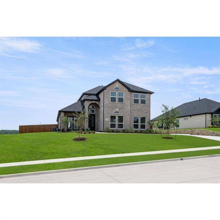 1128 Willow Lake Drive, Desoto, TX 75115